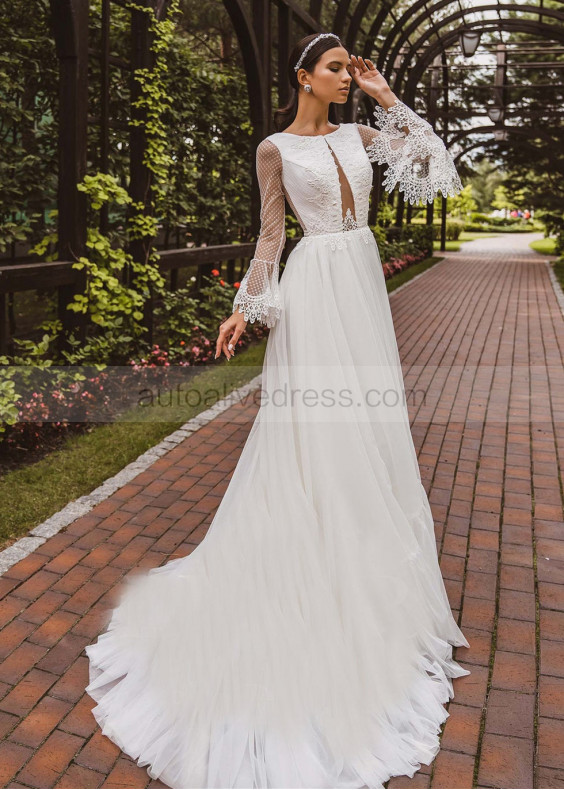 Long Sleeves Ivory Lace Tulle Bohemian Wedding Dress